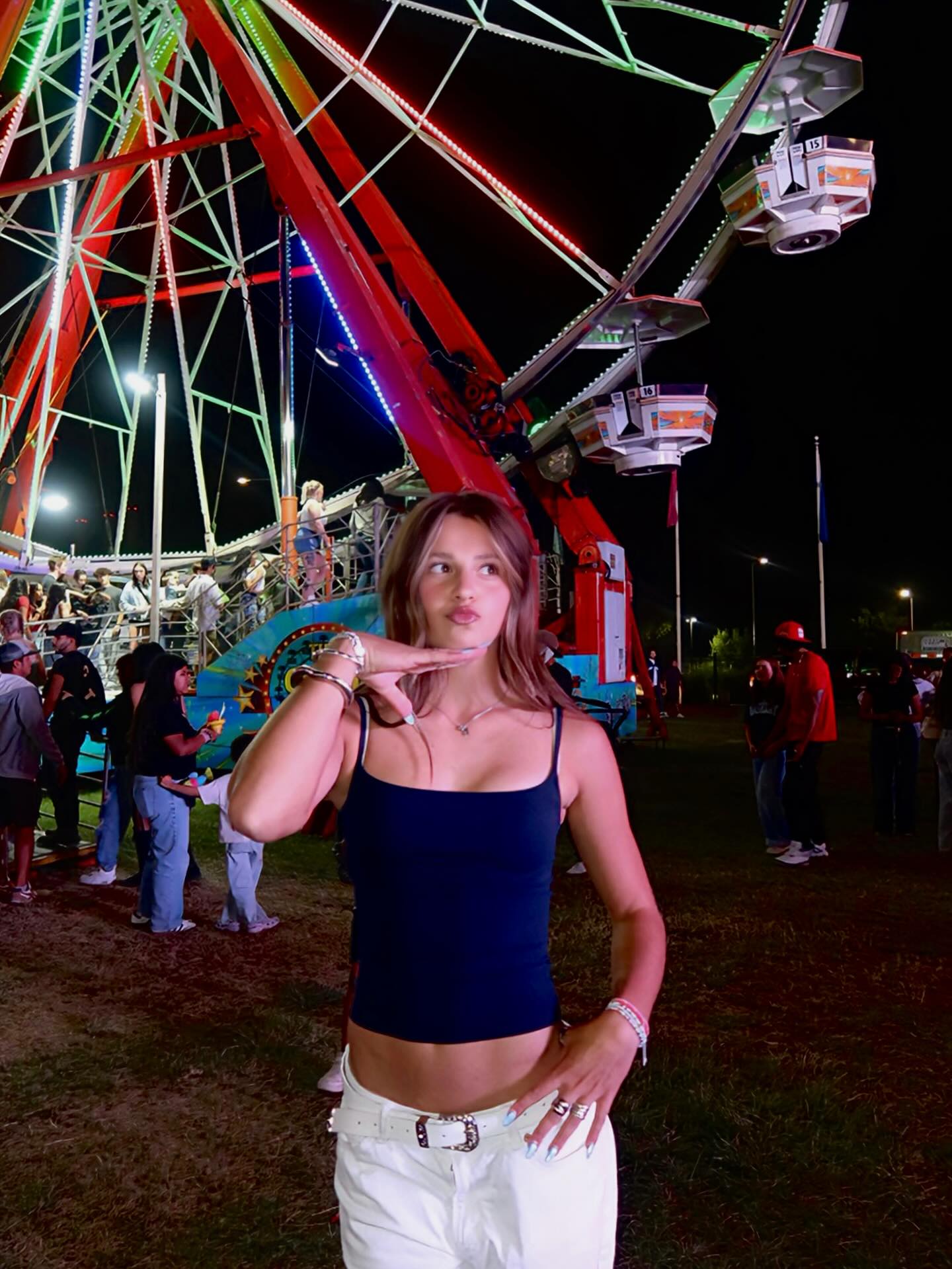 Anna Frey Age, Story & Rise to Viral Fame on Social Media