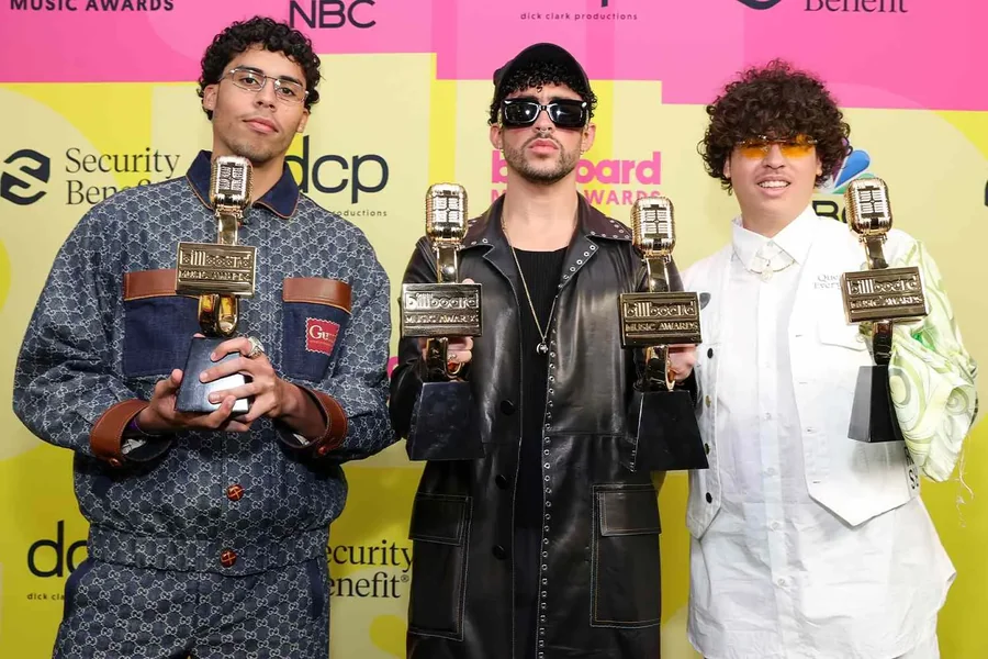 Bad Bunny, Bysael Martínez Ocasio, Bernie Martínez Ocasio