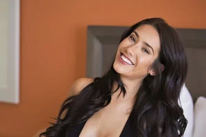 Eva Lovia Pictures, Photos & Images