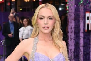 Lindsay Lohan Pictures, Photos & Images