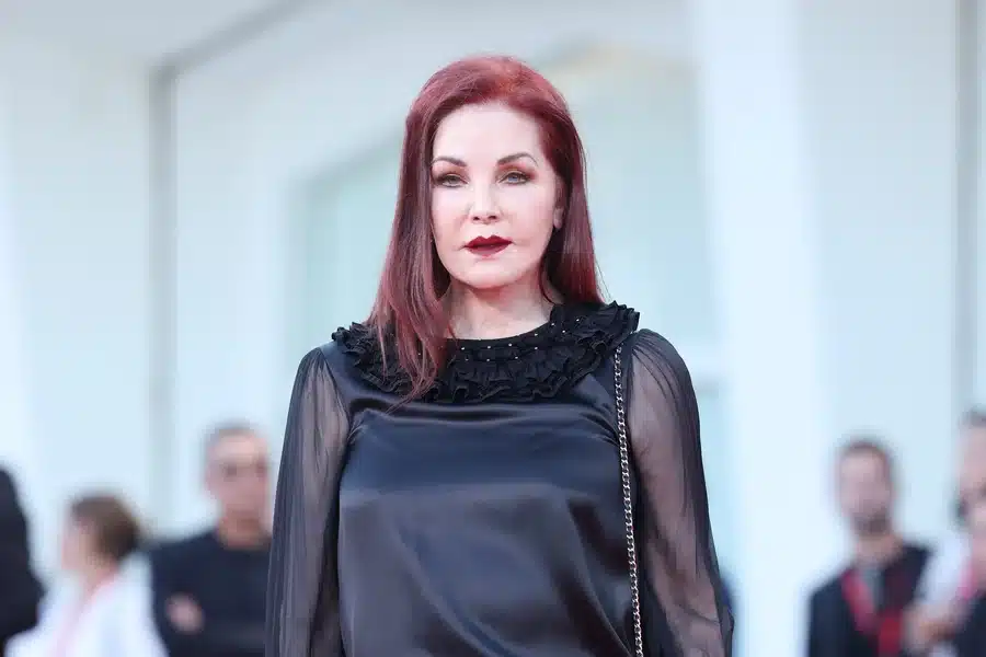 Pricilla Presley Picture