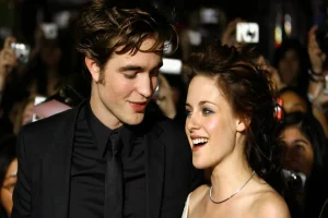 Robert Pattinson and Kristen Stewart Relationship Timeline