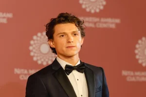 Tom Holland Height Proves Superheroes Do Not Need To Be Giants