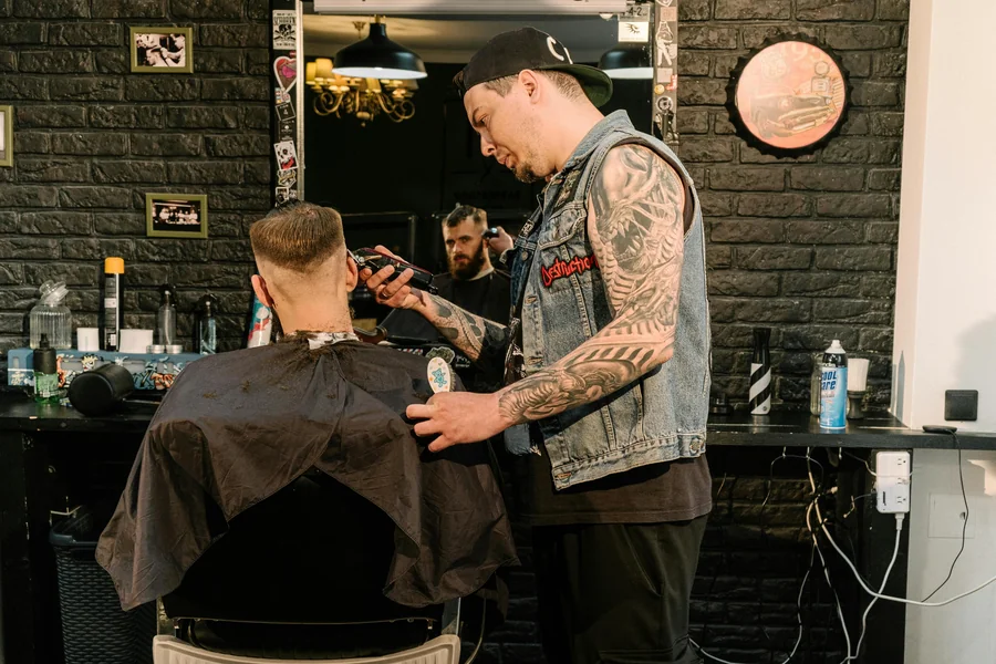 Why The Blunt Haircut is The Only Look That Matters in 2026