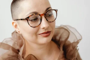 Harry Styles Buzz Cut 2026 – Trend, Care & Tips