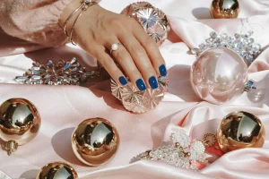 New Years Nails Short That Still Bring the Drama