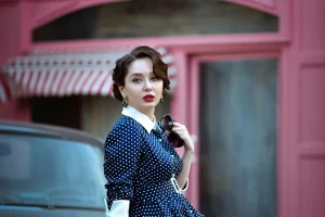 1950s Fashion Women Embraced For Ultimate Glamour