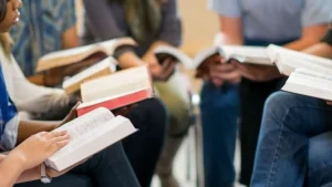 7 Reasons Why So Many People Prefer Church Communities To Support And Have Faith