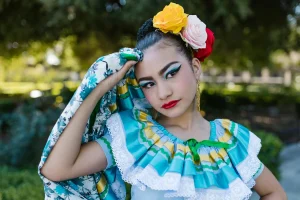 Butterfly Eyeliner Became the Most Whimsical Beauty Look