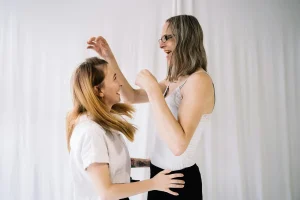 Dark Roots Blonde Hair Trend And Care Guide
