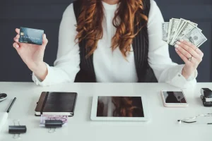 How Global Citizens Can Manage Money Like Influencers 