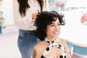 Keratin Treatment Curly Hair – Benefits, Risks, Care Tips