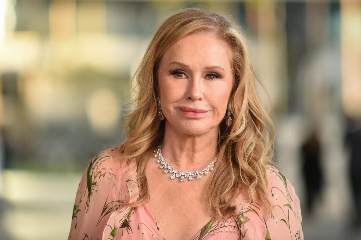 Kathy Hilton Net Worth