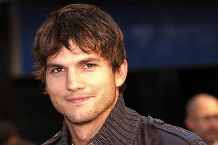 ashton kutcher net worth