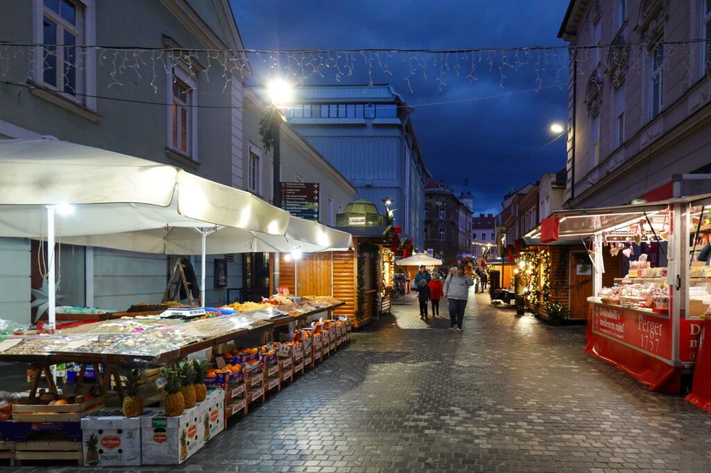 Slow Travel & Seasonal Magic: Exploring Historic Old Town Markets by River