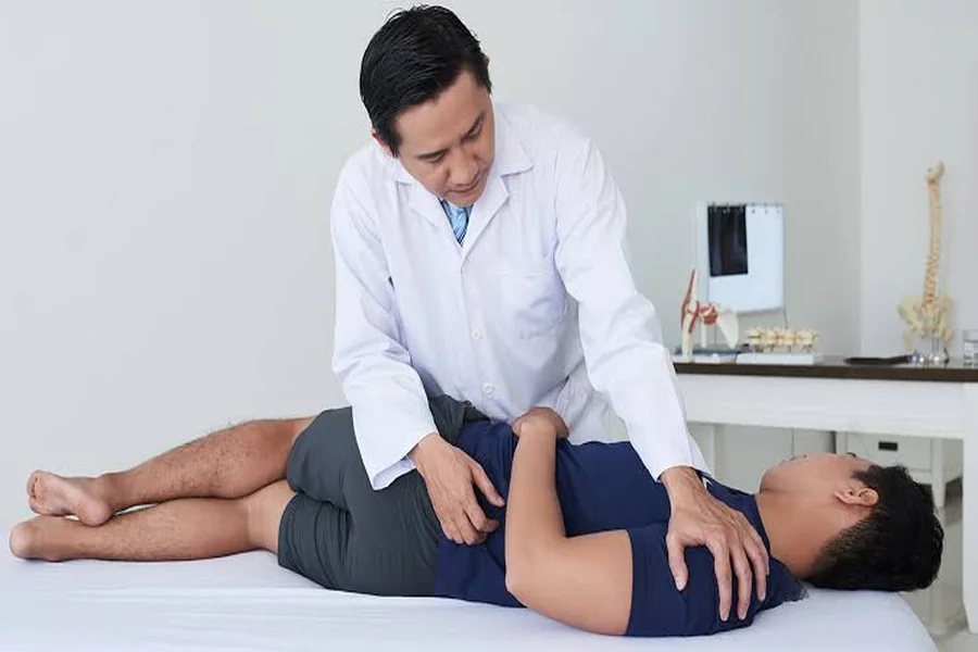 How Chiropractic Adjustments Fit Into a Modern Pain Relief Routine